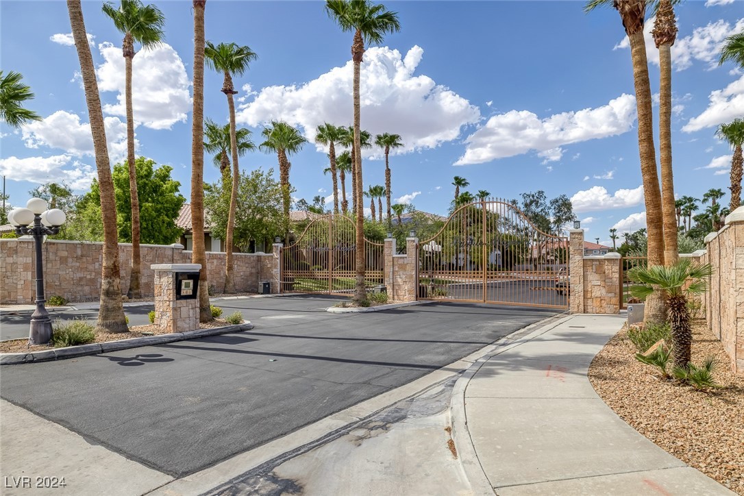 2205 Purple Majesty Court