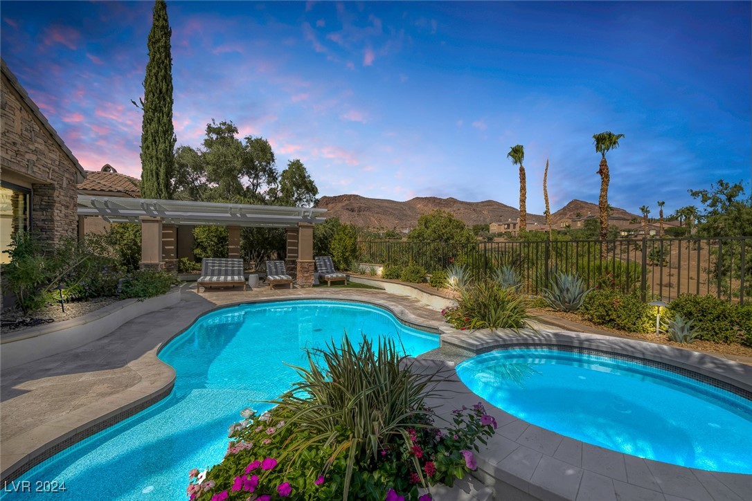 11494 Glowing Sunset Lane