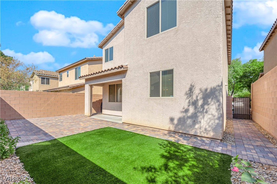 877 Royal Amethyst Way