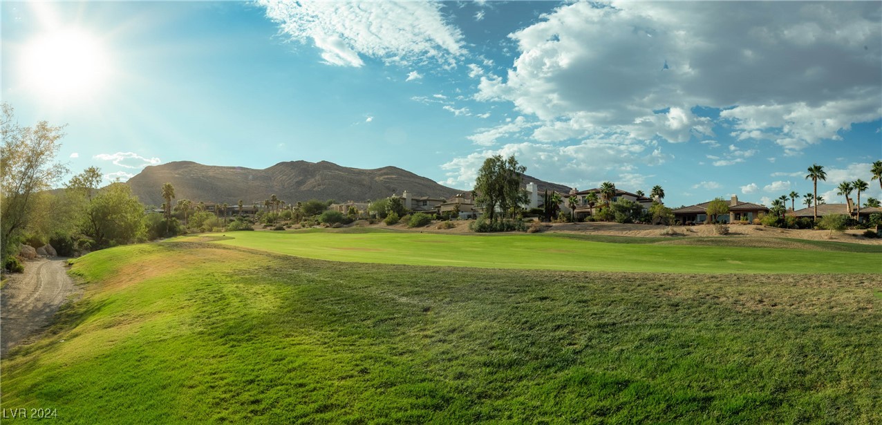 11516 Timber Mountain Avenue