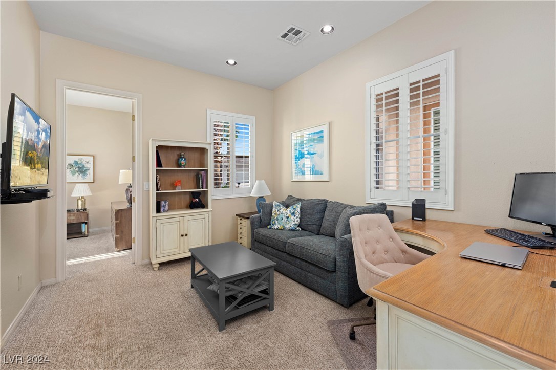 11516 Timber Mountain Avenue