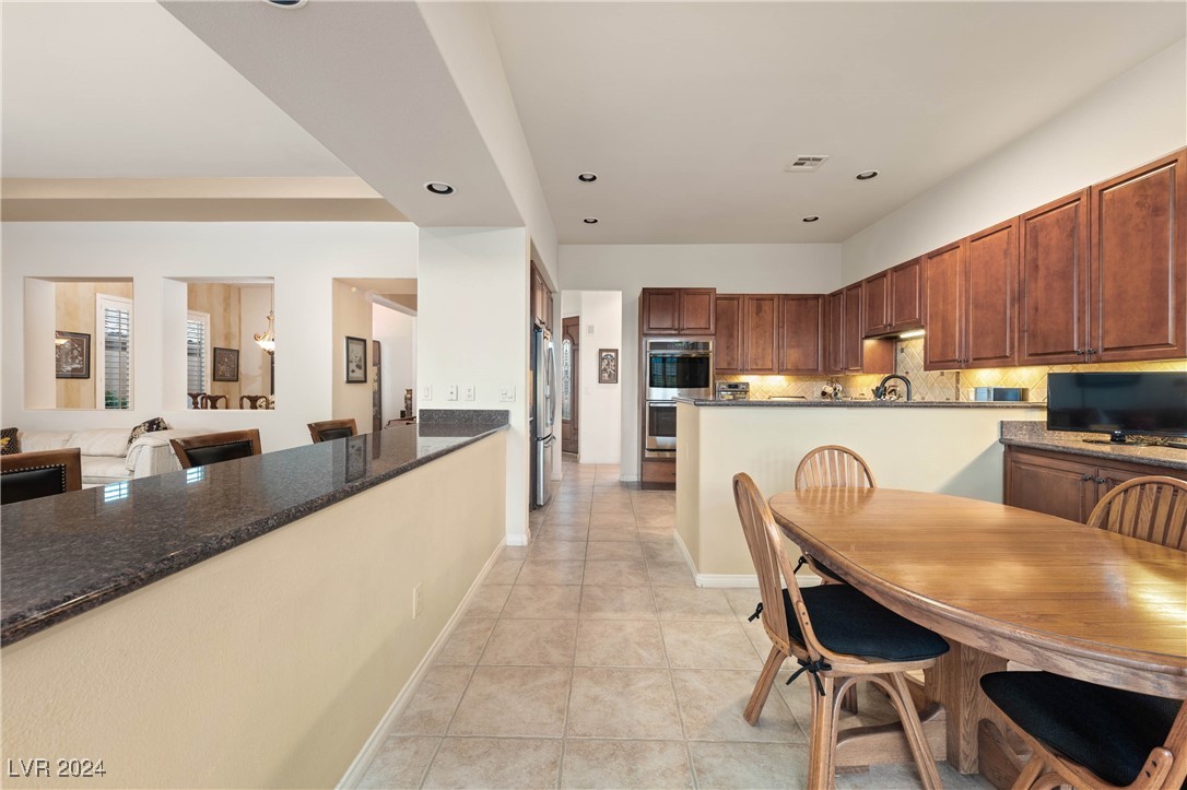 11516 Timber Mountain Avenue