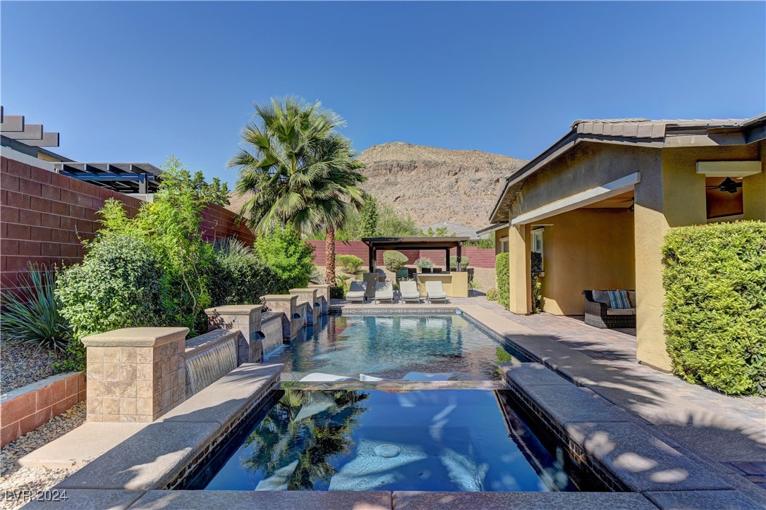 10563 Bryn Haven Avenue