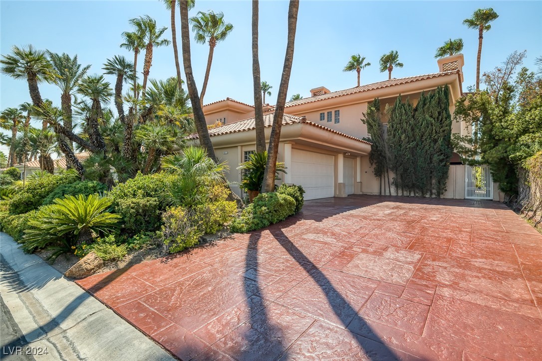 8617 Titleist Circle