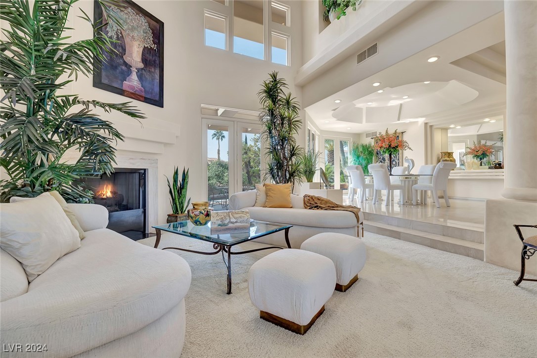 8617 Titleist Circle