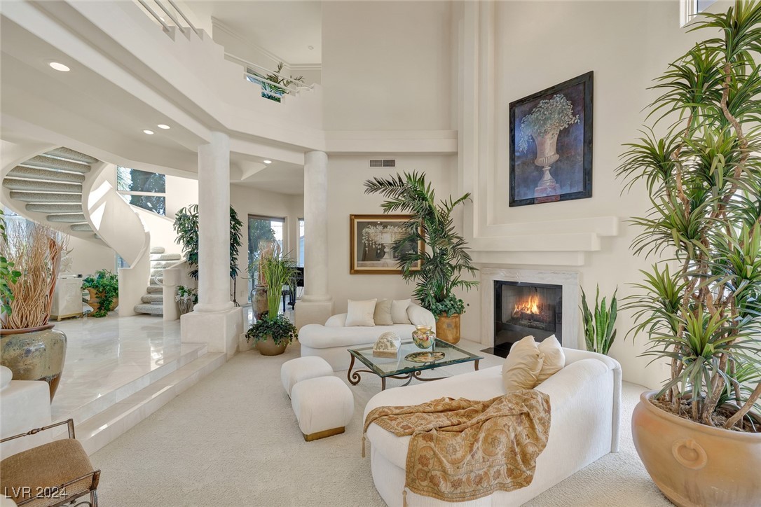 8617 Titleist Circle