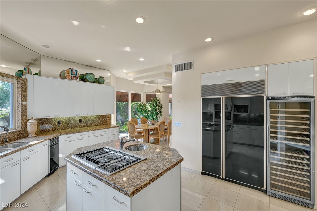 8617 Titleist Circle