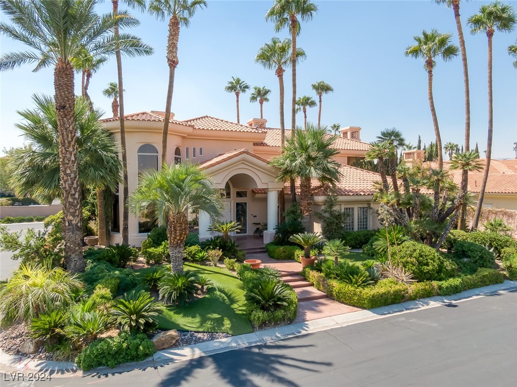 8617 Titleist Circle