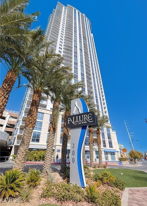 200 West Sahara Avenue 712