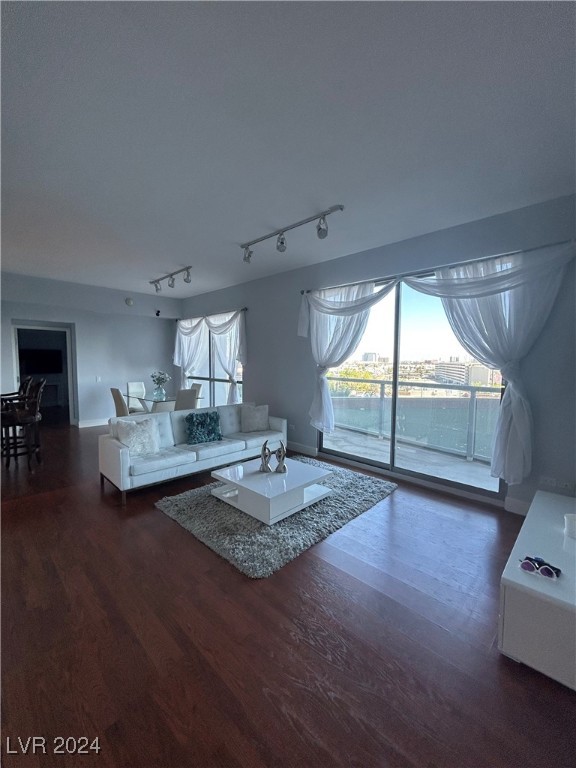 200 West Sahara Avenue 712