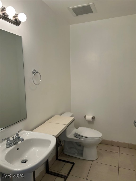 200 West Sahara Avenue 712