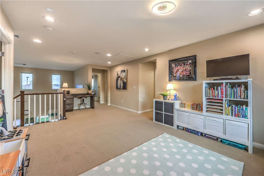 620 Hunter Flat Street