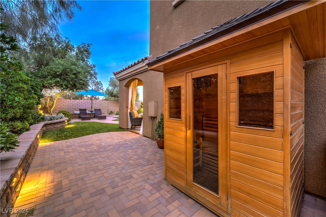 620 Hunter Flat Street