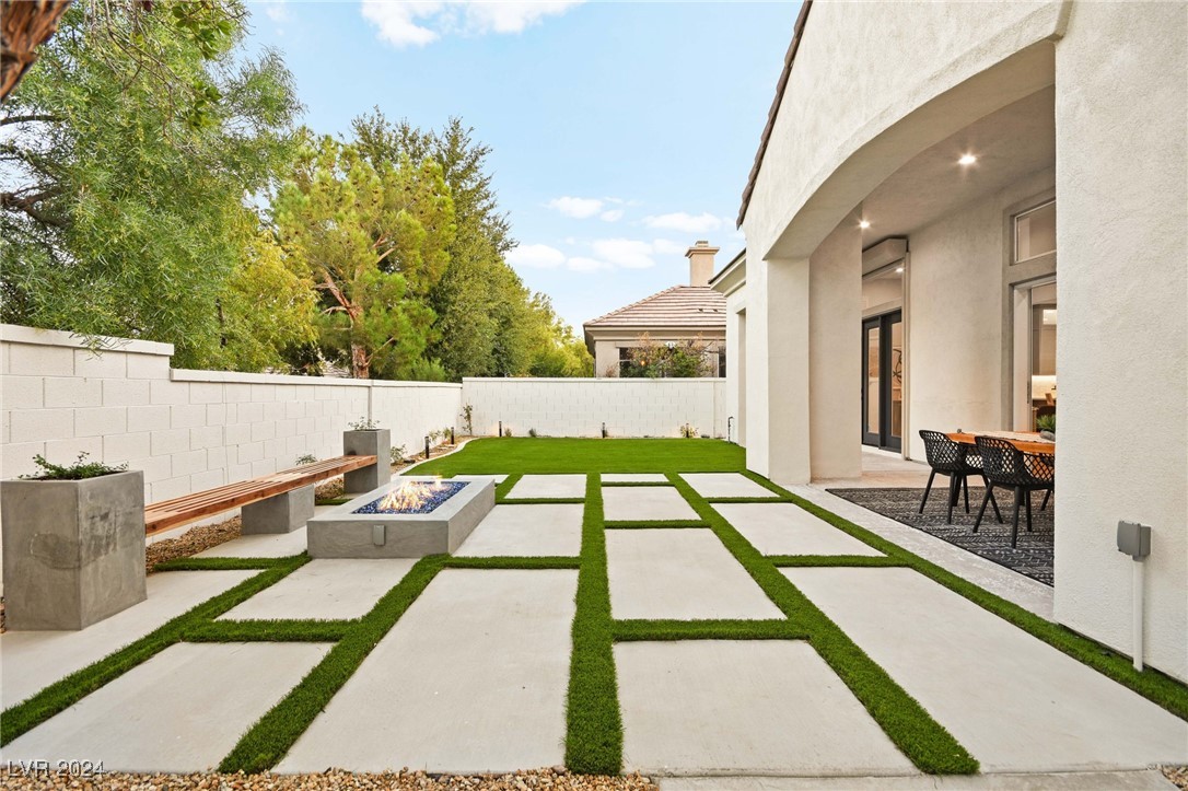 904 Sir James Bridge Way