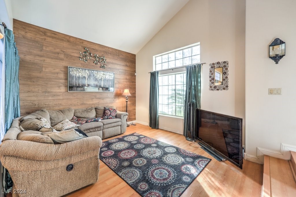 5312 Bright Sun Court