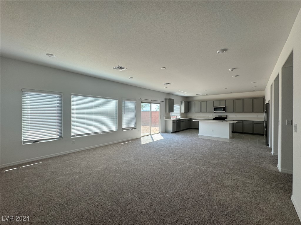 8952 Pemberton Valley Drive