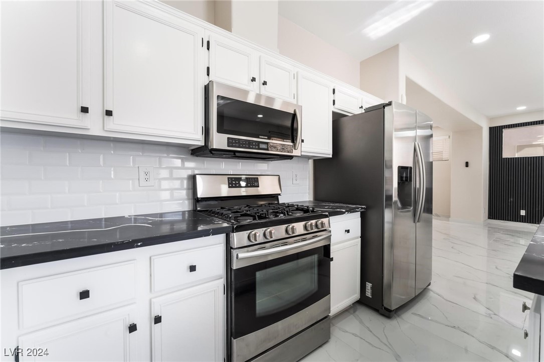 8529 Lost Gold Avenue