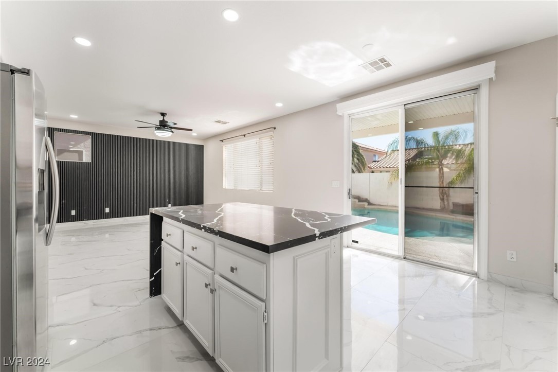 8529 Lost Gold Avenue