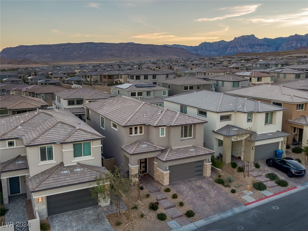 12389 Foxtail Run Avenue