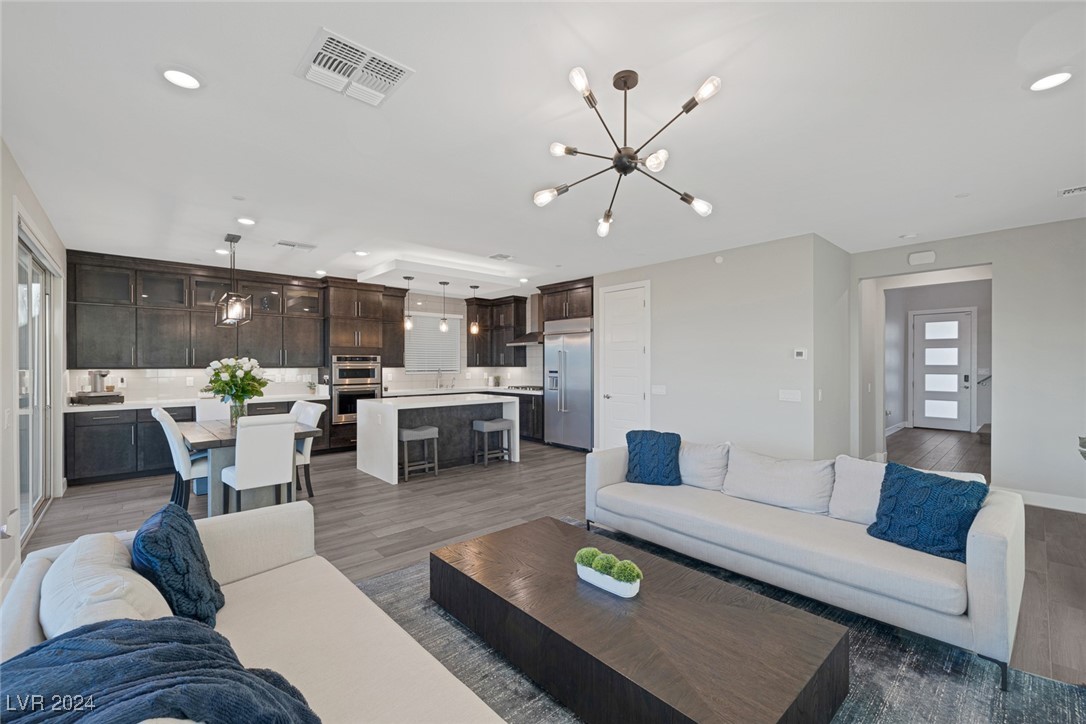 12389 Foxtail Run Avenue