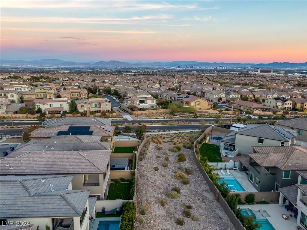 12389 Foxtail Run Avenue