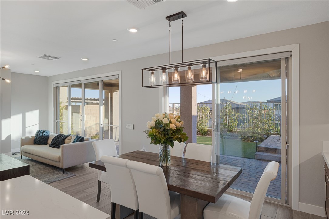 12389 Foxtail Run Avenue