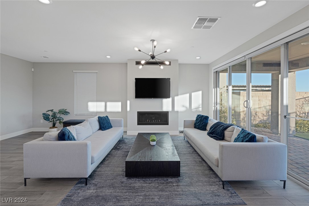 12389 Foxtail Run Avenue