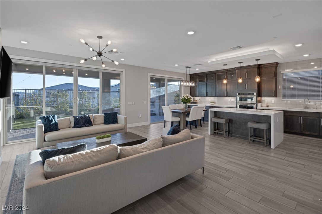 12389 Foxtail Run Avenue