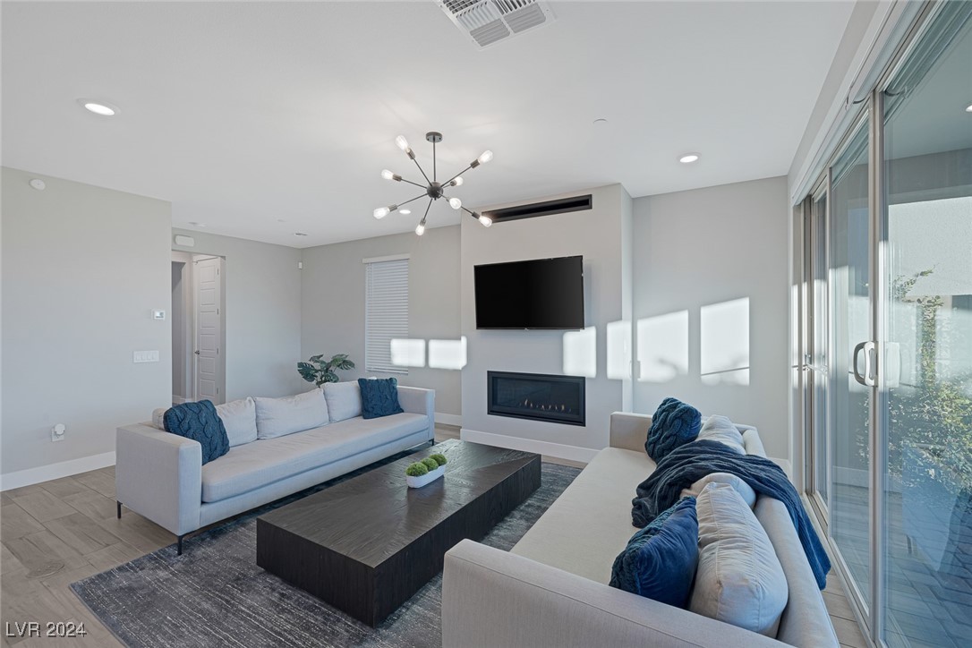 12389 Foxtail Run Avenue