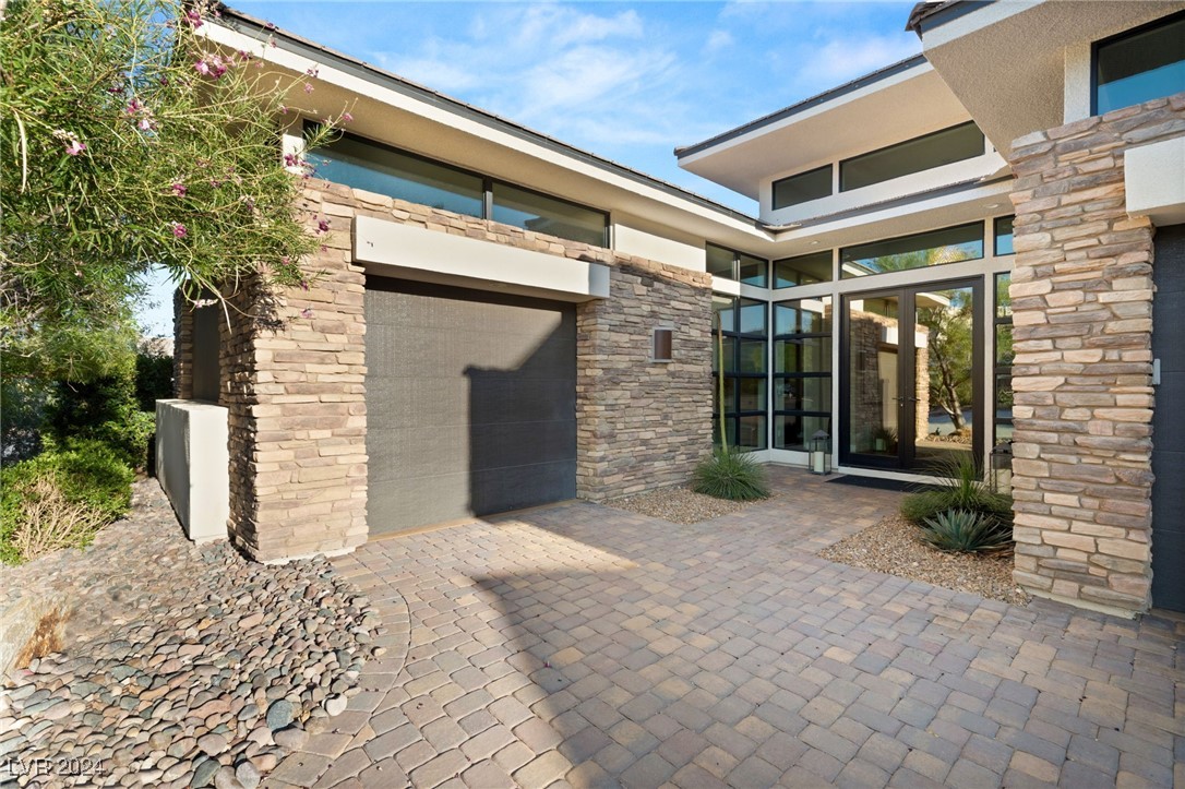 33 Owl Ridge Court