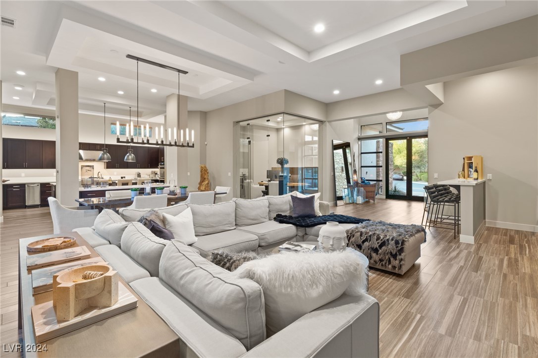 33 Owl Ridge Court