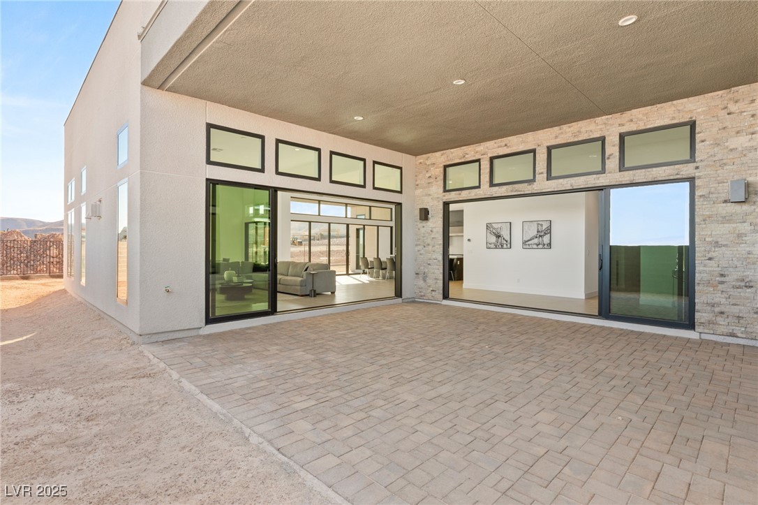 10921 Rossa Peak Avenue