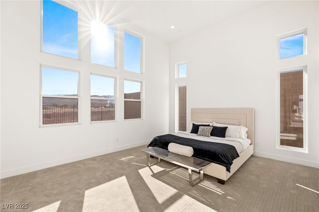 10921 Rossa Peak Avenue