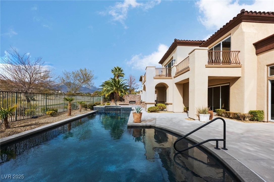 2475 Grassy Spring Place