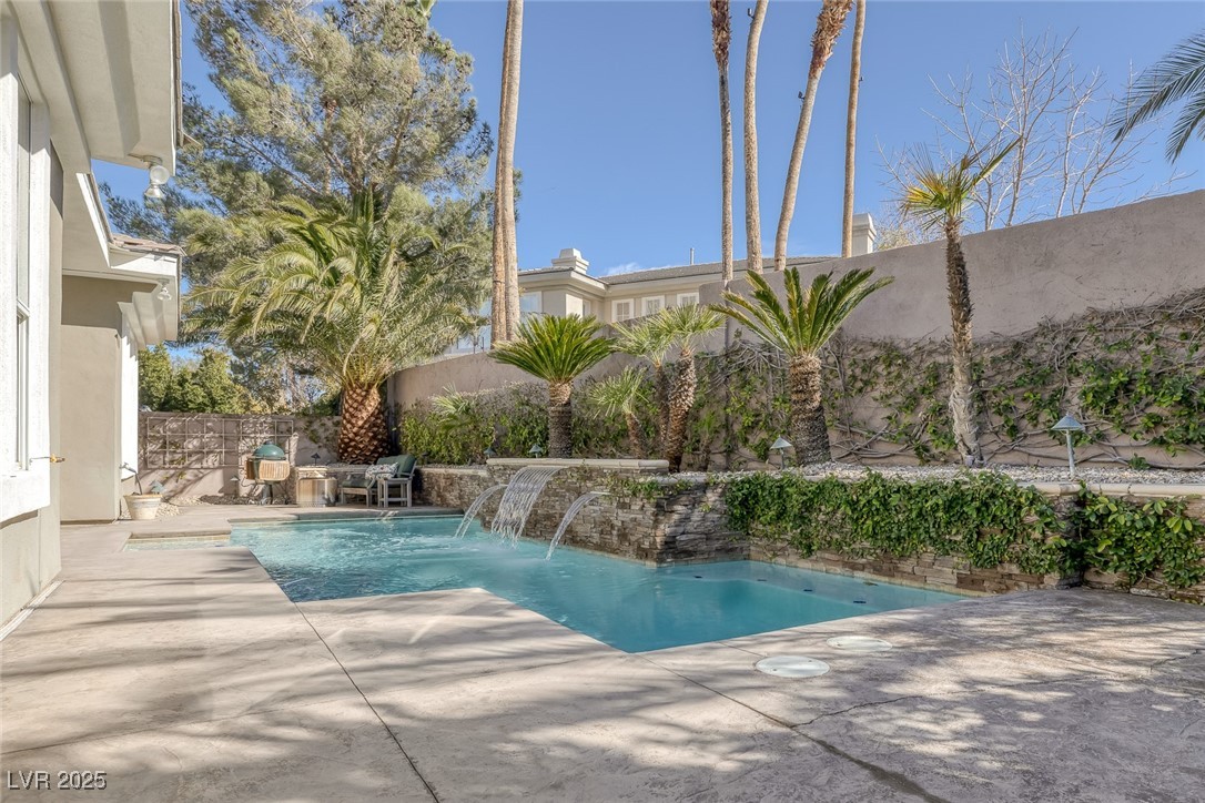 420 Pinnacle Heights Lane