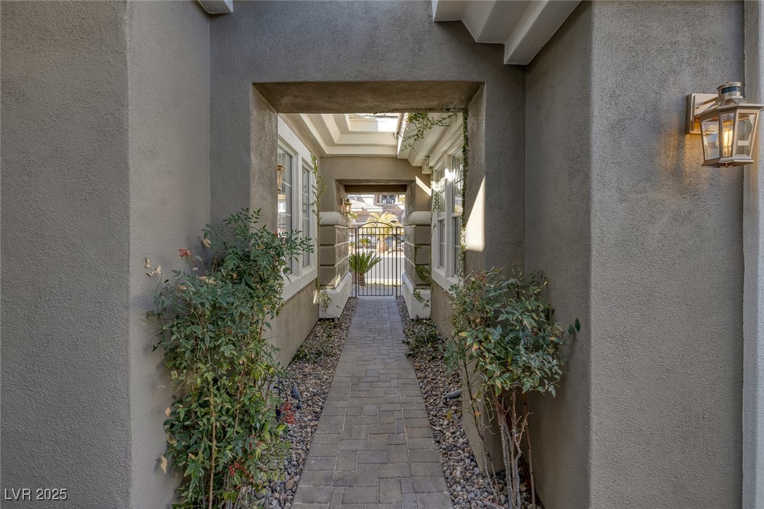 420 Pinnacle Heights Lane