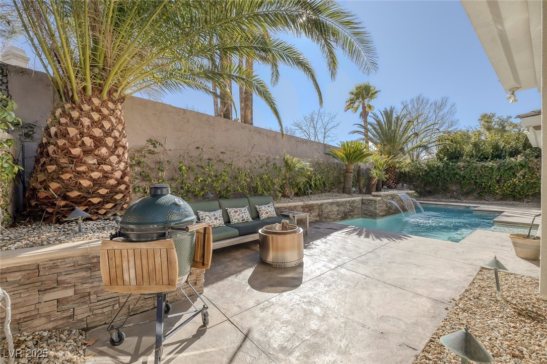 420 Pinnacle Heights Lane