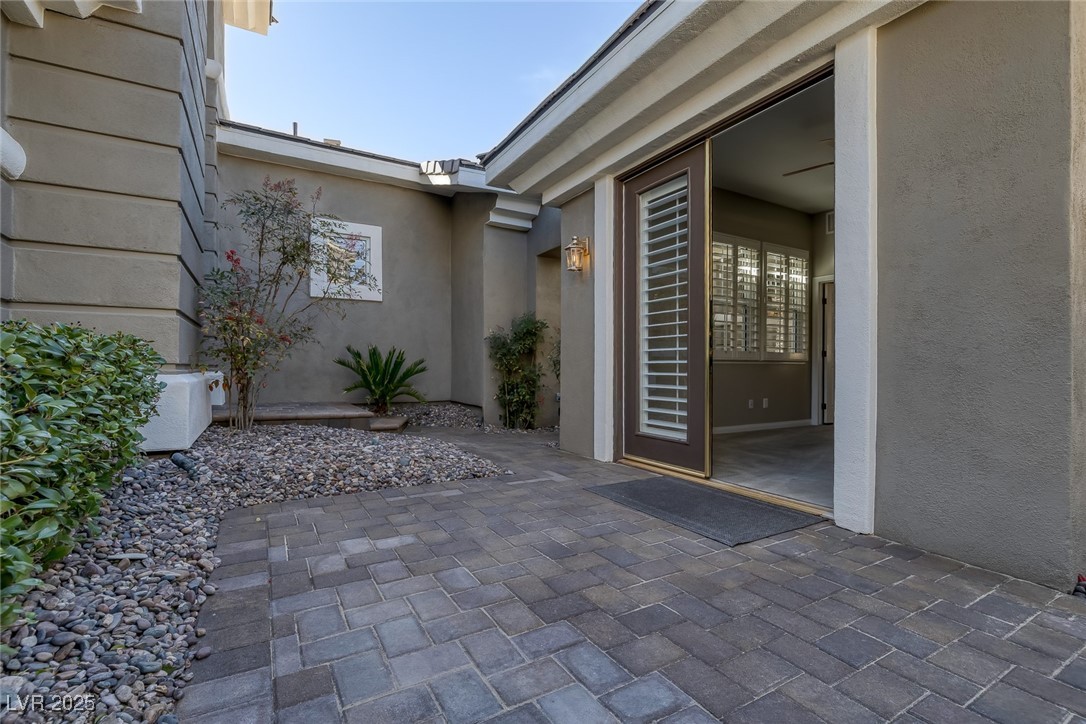420 Pinnacle Heights Lane