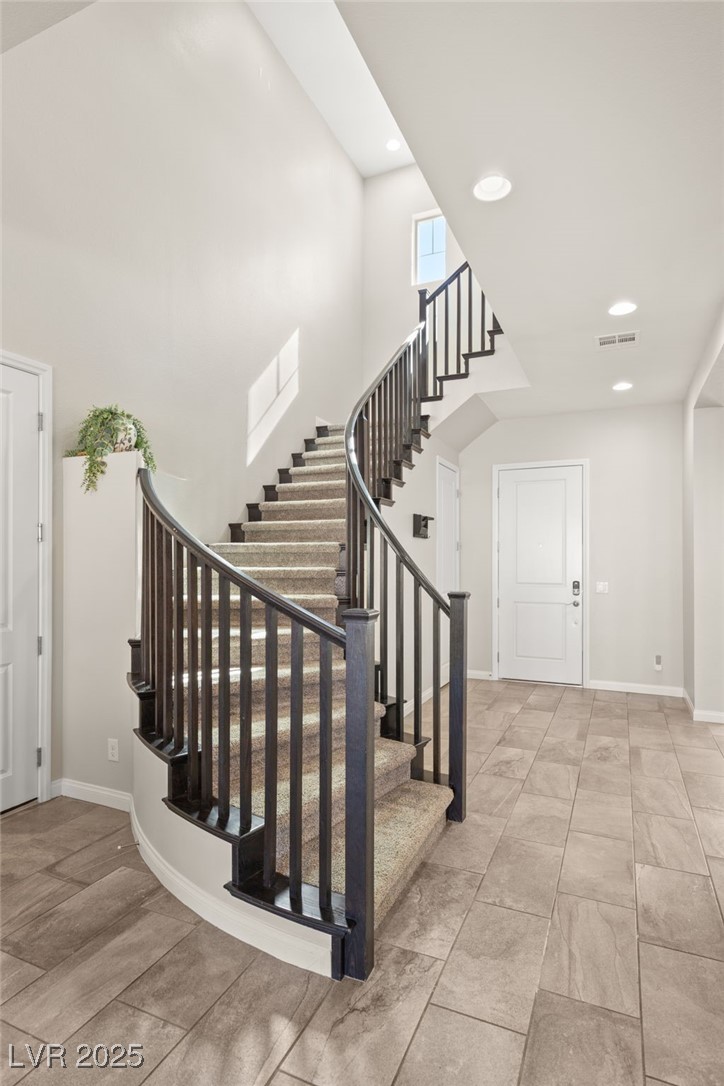 4081 Turquoise Falls Street