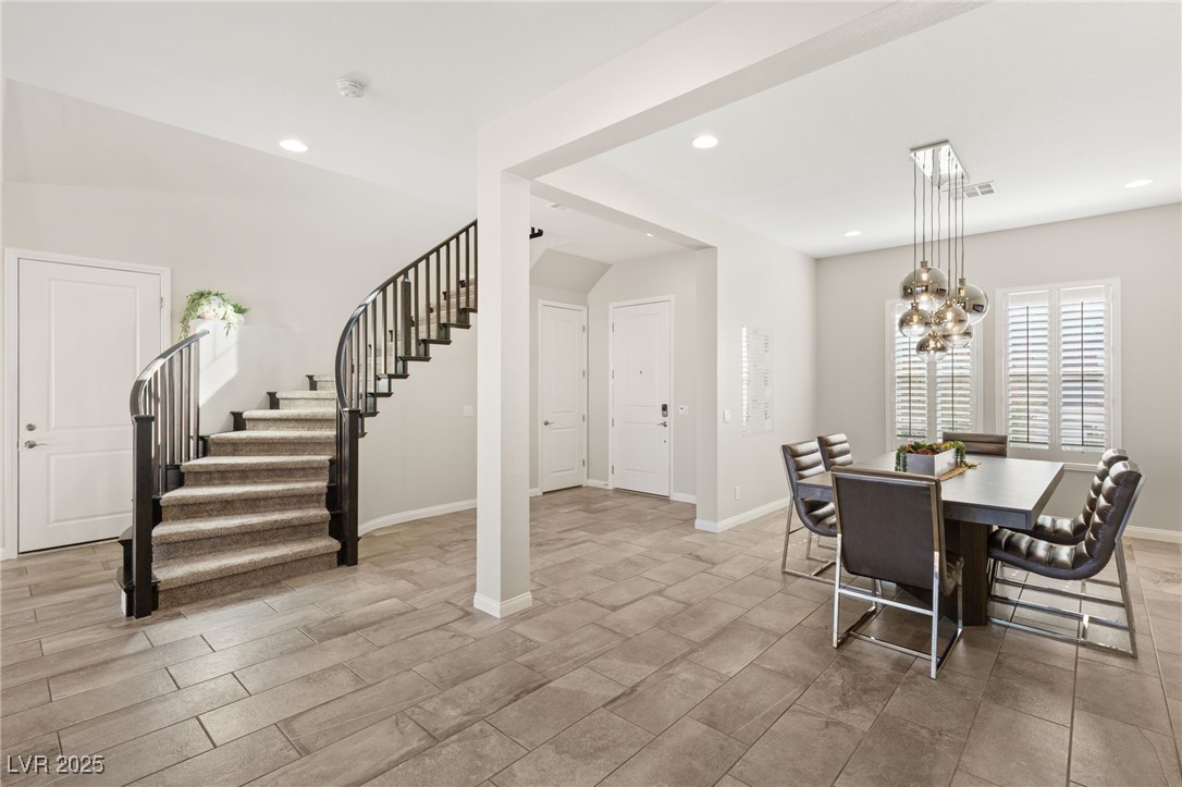 4081 Turquoise Falls Street