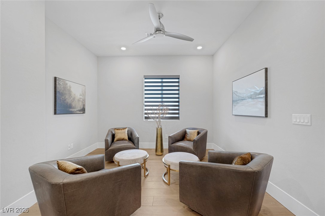 10065 Auburn Rose Avenue