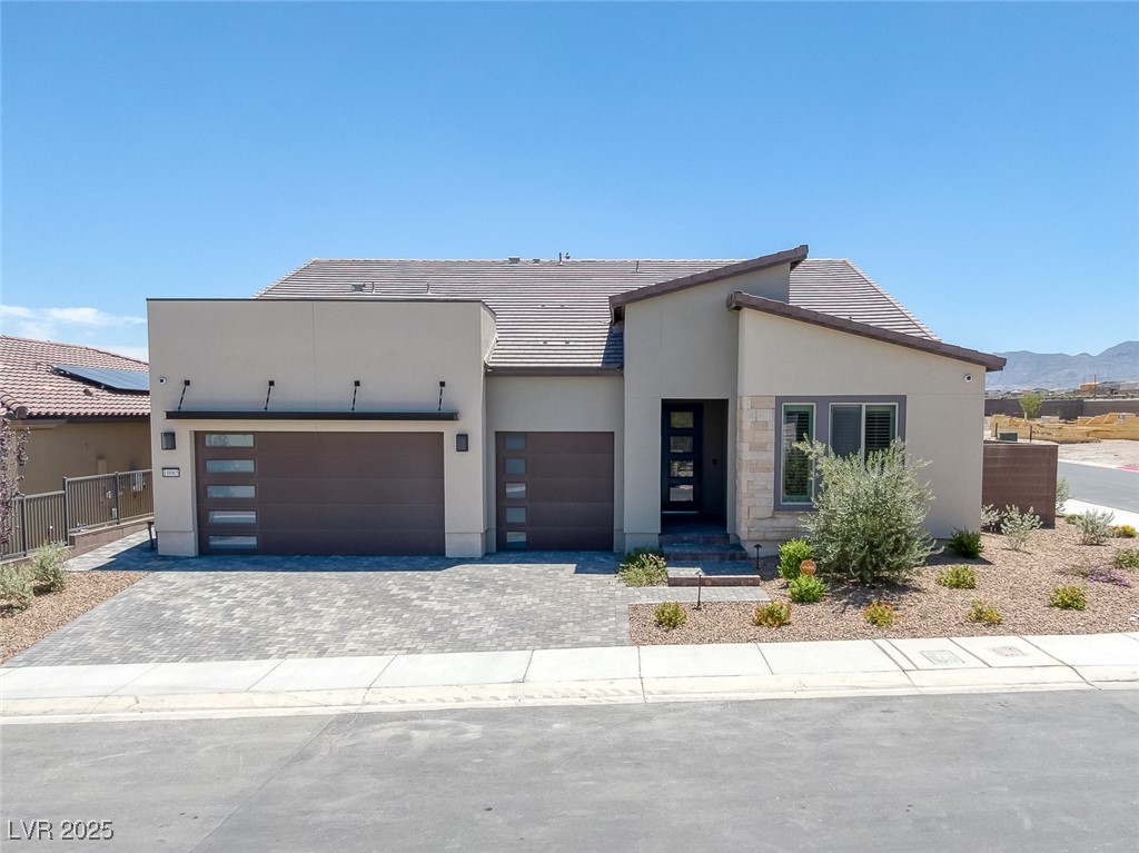 10065 Auburn Rose Avenue