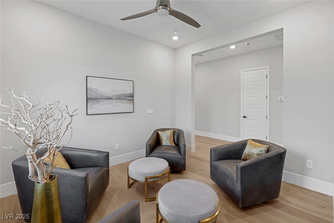 10065 Auburn Rose Avenue