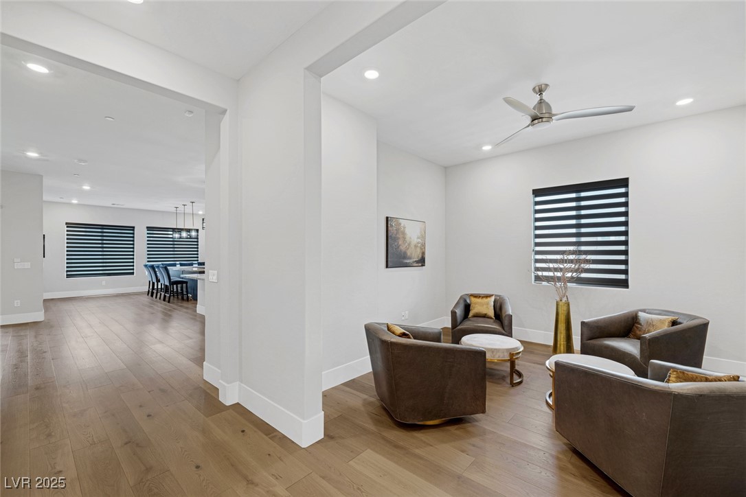 10065 Auburn Rose Avenue