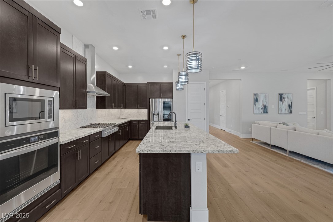 10065 Auburn Rose Avenue