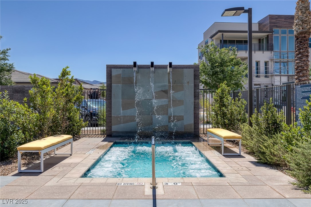 10065 Auburn Rose Avenue