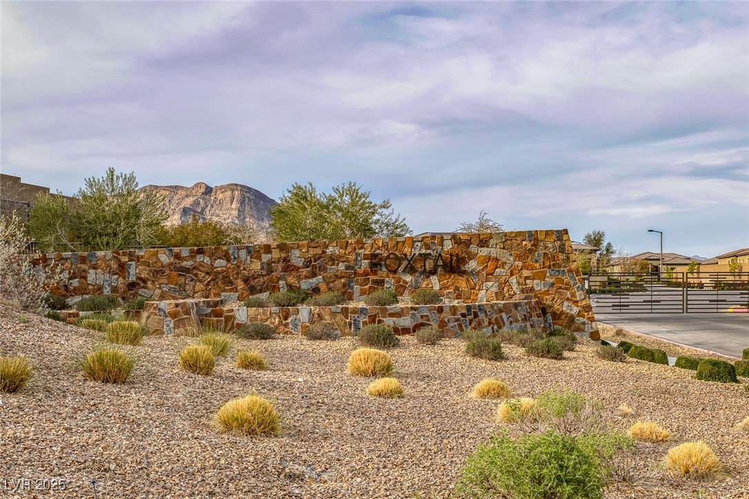 180 Native Stone Street