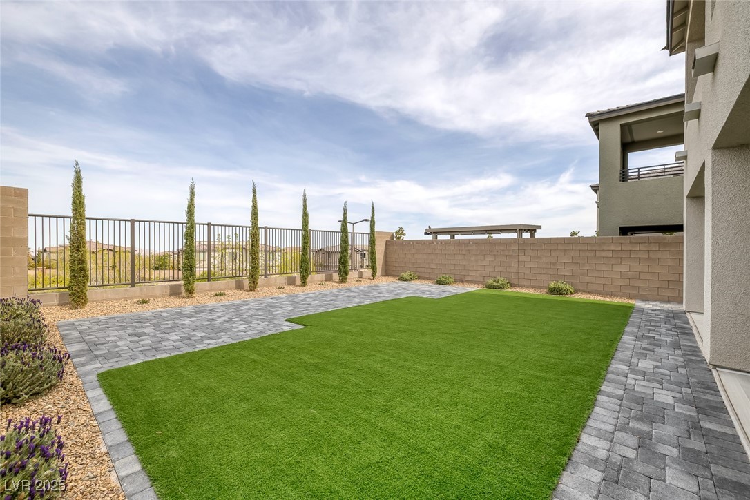 180 Native Stone Street
