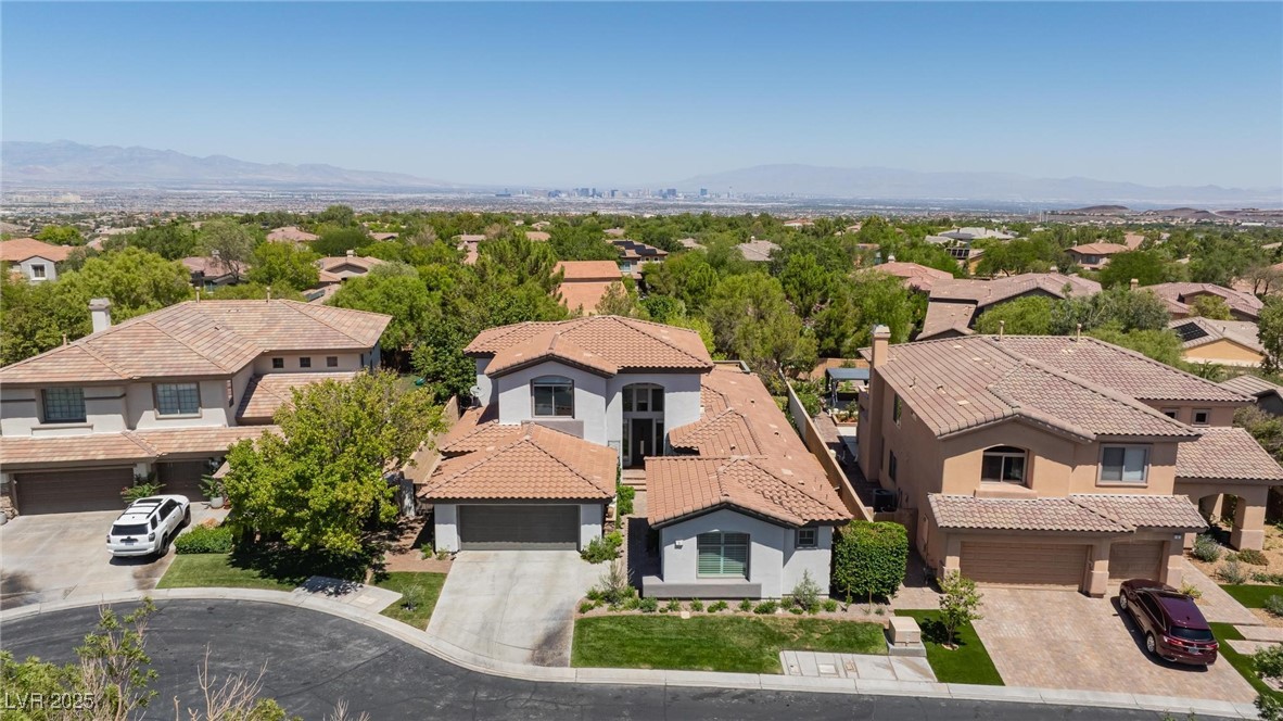 6 Perry Park Court