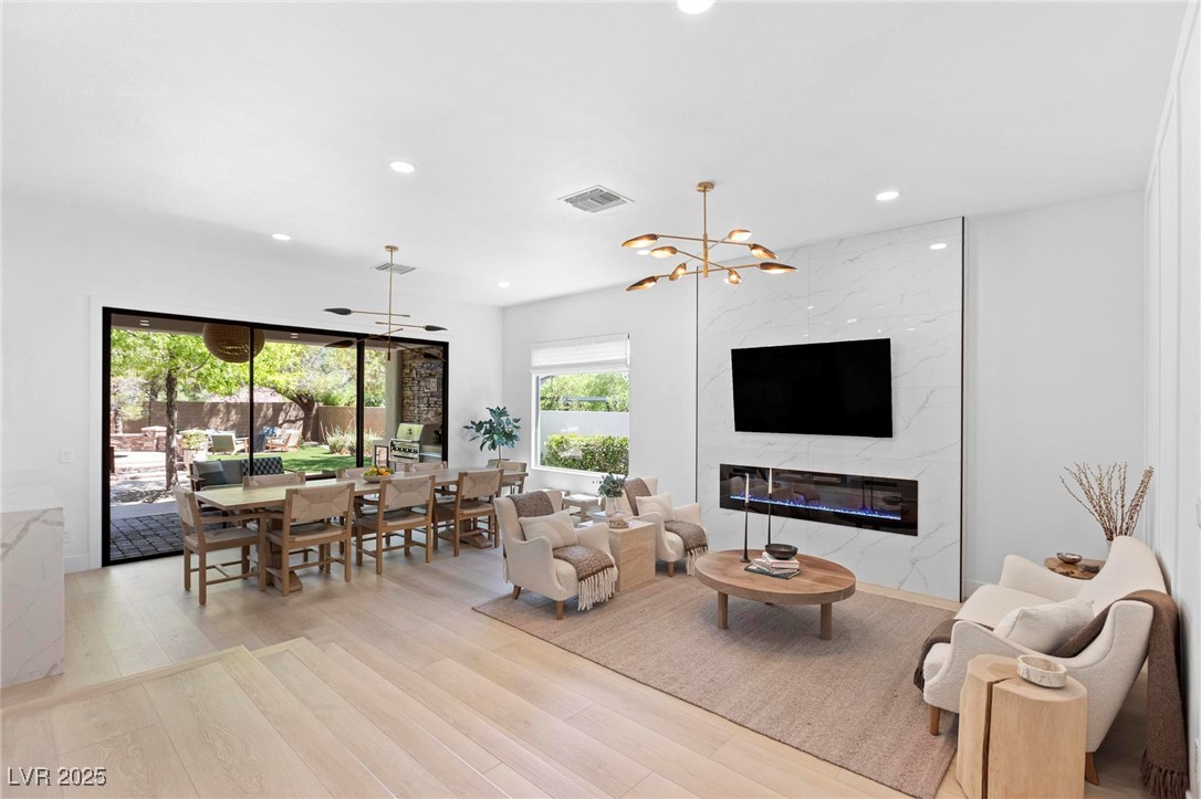 6 Perry Park Court